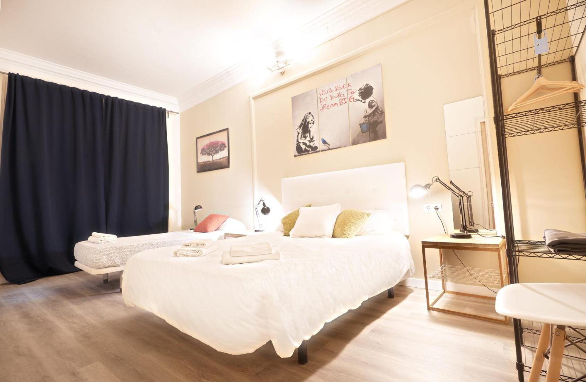 Wow Hostel Βαρκελώνη Εξωτερικό φωτογραφία
