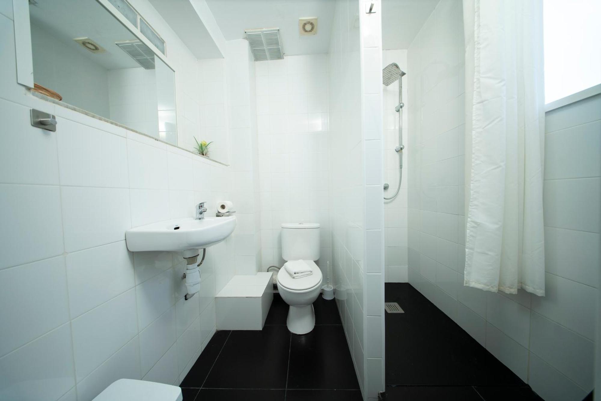 Wow Hostel Βαρκελώνη Εξωτερικό φωτογραφία