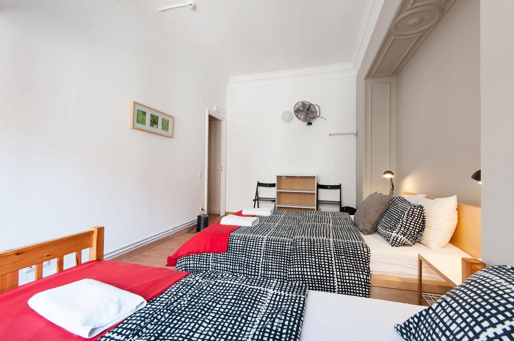 Wow Hostel Βαρκελώνη Εξωτερικό φωτογραφία